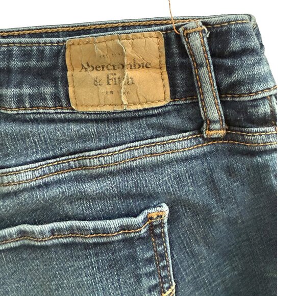 Abercrombie & Fitch Women's Dark Blue Skinny Jeans - Picture 8 of 8